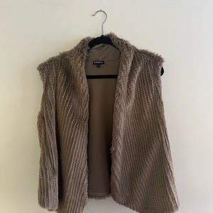 Express vest